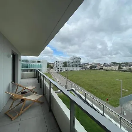 Presqu'ile, Neuf Avec Balcon, Salle De Gym Et Parking *