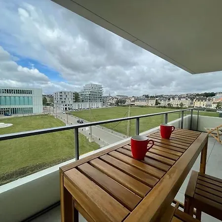Presqu'ile, Neuf Avec Balcon, Salle De Gym Et Parking Lägenhet *