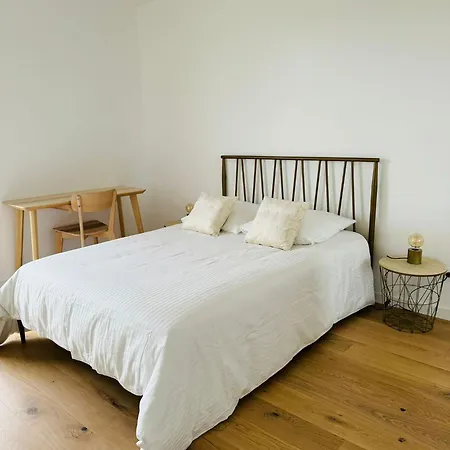 Presqu'ile, Neuf Avec Balcon, Salle De Gym Et Parking Apartmán