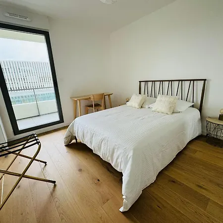 Presqu'ile, Neuf Avec Balcon, Salle De Gym Et Parking Apartment Caen