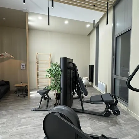 Presqu'ile, Neuf Avec Balcon, Salle De Gym Et Parking * Caen