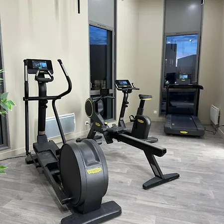 Presqu'ile, Neuf Avec Balcon, Salle De Gym Et Parking * Caen