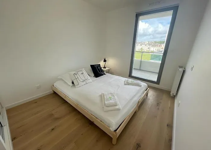 Presqu'ile, Neuf Avec Balcon, Salle De Gym Et Parking شقة *