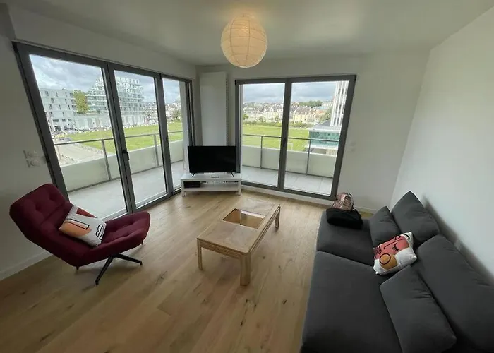 Presqu'ile, Neuf Avec Balcon, Salle De Gym Et Parking Apartmán