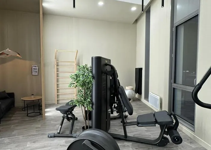 Presqu'ile, Neuf Avec Balcon, Salle De Gym Et Parking * Caen